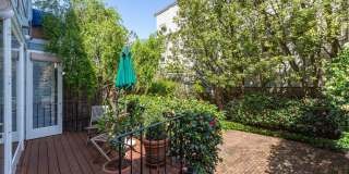 HUGE 5+BR/4.5BA Four Story Presidio Hts./ Laurel Village Home! Garage! Flat Yard!  PROGRESSIVE Gallery 44
