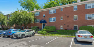 4407 Falls Bridge Drive Apt J Gallery 1