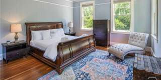 624 E Victory Drive Gallery 25