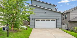 Modern Three Bedroom! Gallery 50