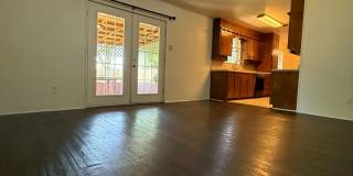 Adorable 3 bedroom, 2 bath home in Aledo Gallery 4