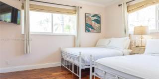 1466 NE 57th Ct Gallery 26