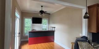 Spacious 4 Bed, 2.5 Bath Home Near Devine Street | Available July 1 Gallery 9