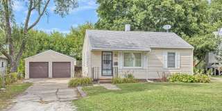 2 Bed Bungalow in Champaign- Available August 2026 Gallery 1