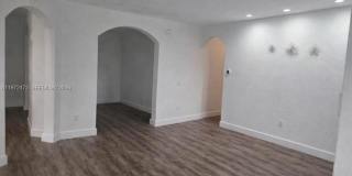 718 SE 12th Ter Gallery 21
