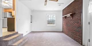 3 Bedroom 1 1/2 Bath Home For Rent Near Madison Street! Gallery 24