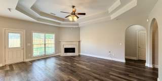 5004 Hunter Ln Gallery 3