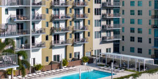 Channel Club Apartments Gallery 21