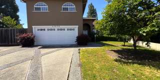 Beautiful 4 bedroom, 3 bathroom two-story home for rent in the highly desirable Mission San Jose area of Fremont. Gallery 3