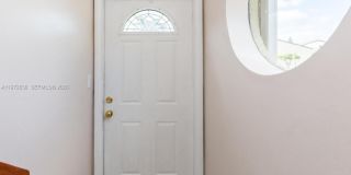 11202 Taft St Gallery 3