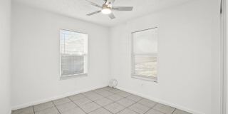 2010 SW Burlington Street Gallery 13