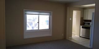 Highlands 1 Bedroom 1 Bath w/ Yard and Laundry! Gallery 77