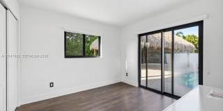 1415 West Camino Real Gallery 8