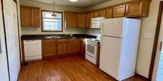 2528 Old Forest Road - A Gallery 7