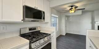 Stylish 2BD/2BA Condo in Mira Mesa's Summit Ridge Community with Private Patio & Pool Access Gallery 4