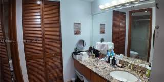 1880 S Ocean Dr Gallery 22