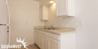 2209 West Belmont Avenue Gallery 5
