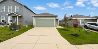 LOVELY 3 BEDROOM 2 BATH HOME WITH EASY ACCESS TO DOWNTOWN & BROOKS CITY BASE FEATURING OUTDOOR ACTIVITIES, RESTAURANTS, & SHOPPING*THIS HOME IS LIKE NEW & FEATURES TONS OF UPGRADES! Gallery 1