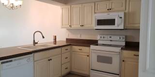 Fabulous Townhome in Gated Community w/Double Ensuites! Gallery 8