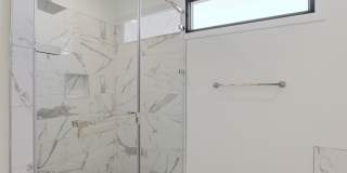 Luxury 3 Bed Townhome in Durham RTP Gallery 41