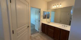 55+ Del Webb home in Somersett Gallery 18