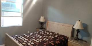 Charming 2BR House in Rosamond Gallery 4