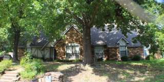 South Tulsa 4 bedroom with Pool!!! Gallery 1