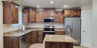Beautiful 4 Bedroom Home Gallery 3
