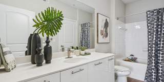 Elan at Bluffview Gallery 12