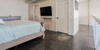 Fully Furnished Mid-Term 2-Level Condo | 1,549 Sq Ft | Private Parking | Shared Living Fully Furnished Mid-Term 2-Level Condo | 1,549 Sq Ft | Private Parking | Shared Living Gallery 40