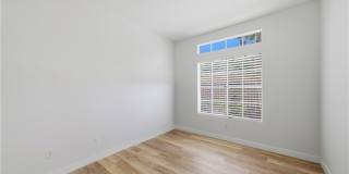 99 Shorebreaker Gallery 15