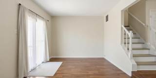 204 LIVINGSTON Court Gallery 14