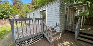 Cute 3 Bedroom, 1 Bathroom House on Sunset Hill! Gallery 25