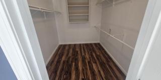 5901 Mclean Street Gallery 8