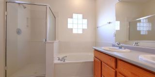 Beautiful 4 Bedroom, 2 Bath In The NW! Beautiful 4 Bedroom, 2 Bath In The NW! Gallery 7