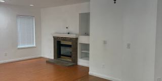 Stunning 3 Bed 3 Bath Duplex in Placentia with Open Floor Plan and Vaulted Ceilings. Gallery 34