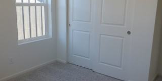 Exquisite 3 Bed 2.5 Bath Single Family Home Gallery 23