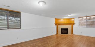 Beautiful 4 Bed 3 Bath in Andover School District! Gallery 28