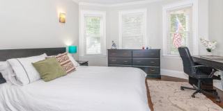 11 Stuart St. Gallery 9