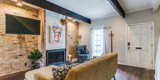 TERRELL HILLS TOWNHOUSE Gallery 9