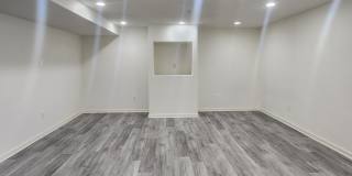 406 Clairborne St Gallery 18