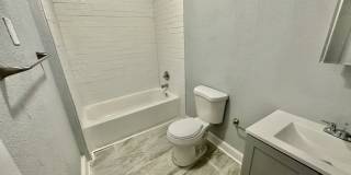 Wonderful Bungalow Just Renovated! Gallery 22
