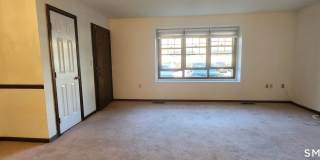 375 Glendale Gallery 10