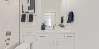 Victory Ridge 2 bedroom with garage! Gallery 19