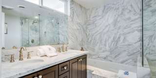 2 Bowie Road Gallery 27