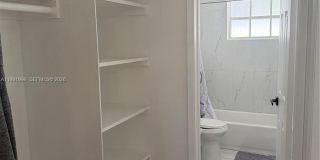 1425 NE 56th St Gallery 10