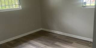 2571 W 25th St Gallery 18