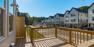 **OFFERING REFUNDABLE APPLICATION FEES & $200 MOVE IN PROMOTION** New Construction 3BD, 3.5BA End-Unit Raleigh Townhome with a Large Upstairs Bonus Room & Full Bathroom Inside the Beltline Near Lake J Gallery 40