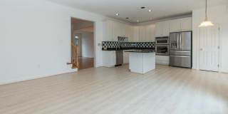 13559 FLOWERFIELD Gallery 7