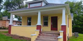 Radford, 3BR / 1BA, Available 8/14 Gallery 1